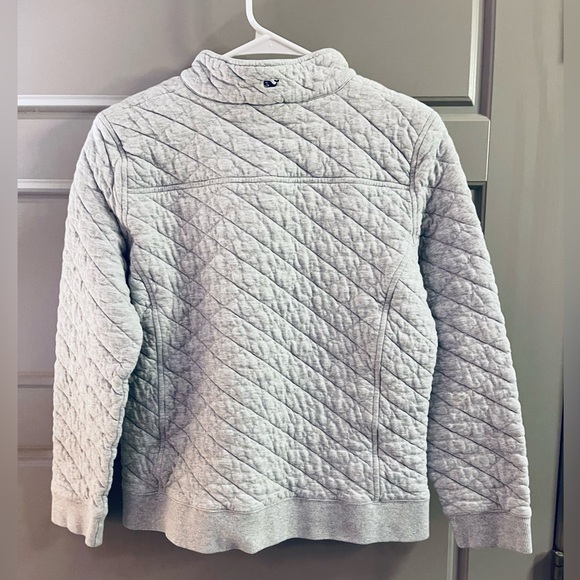 Vineyard Vines Light Gray Quilted Pullover - Picture 3 of 4